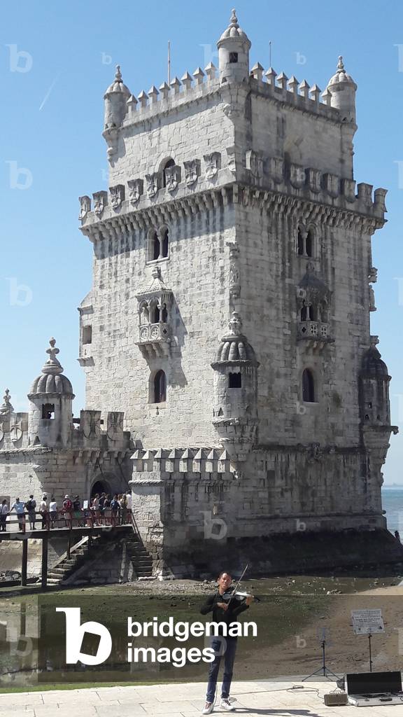 Belém Tower with violinist, Lisbon, Portugal (photo)