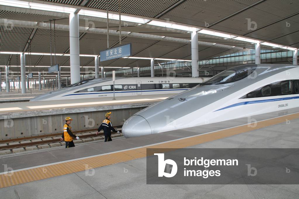 Chinese high-speed inter-city bullet train, Bejing, China (photo)
