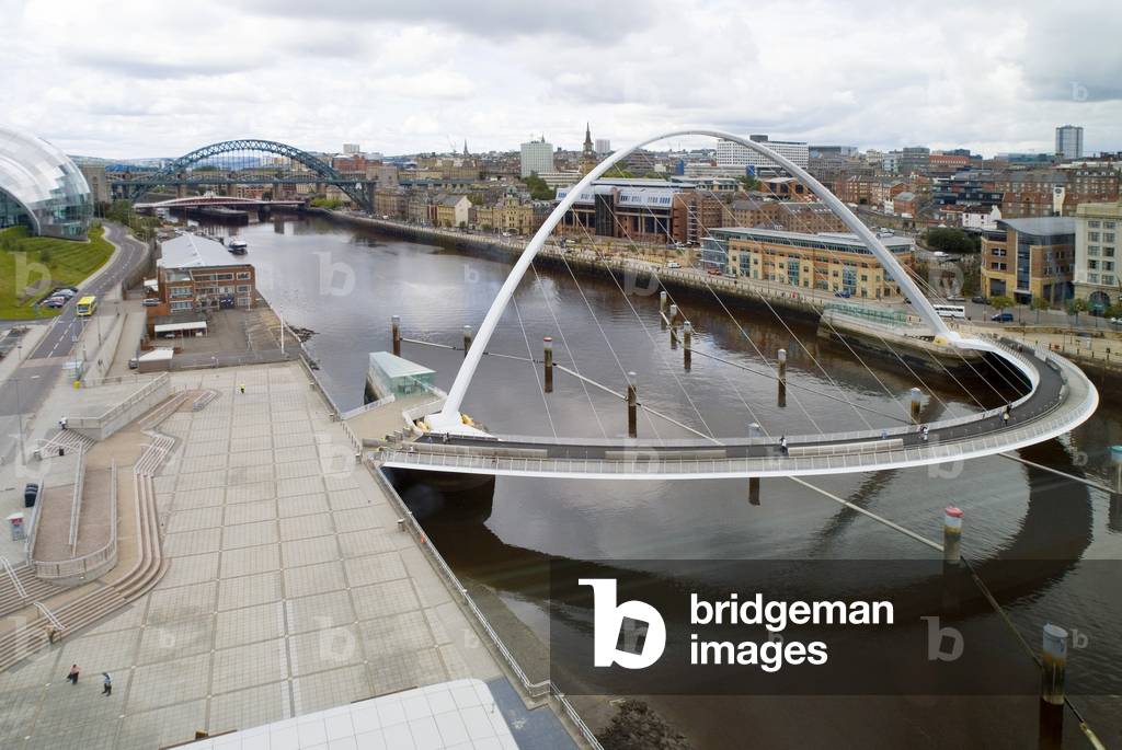 The Millennium Bridge across the River Tyne between Gateshead and Newcastle upon Tyne, Tyne & Wear, UK (photo)