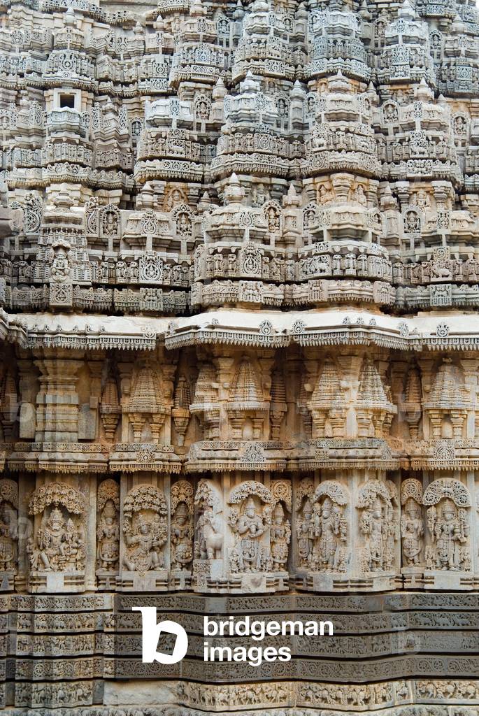 Keshava Vishnu temple decorated with friezes of Puranic scenes (photo)