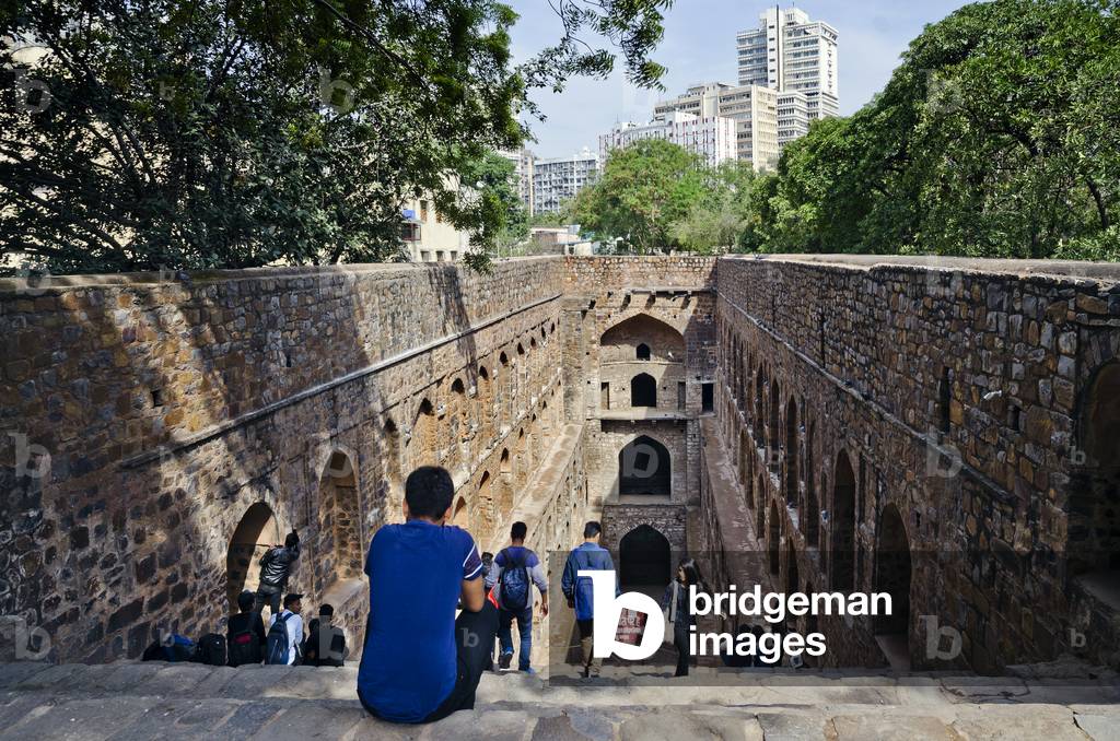 Agrasen ki Baoli stepwell, New Delhi, India (photo)