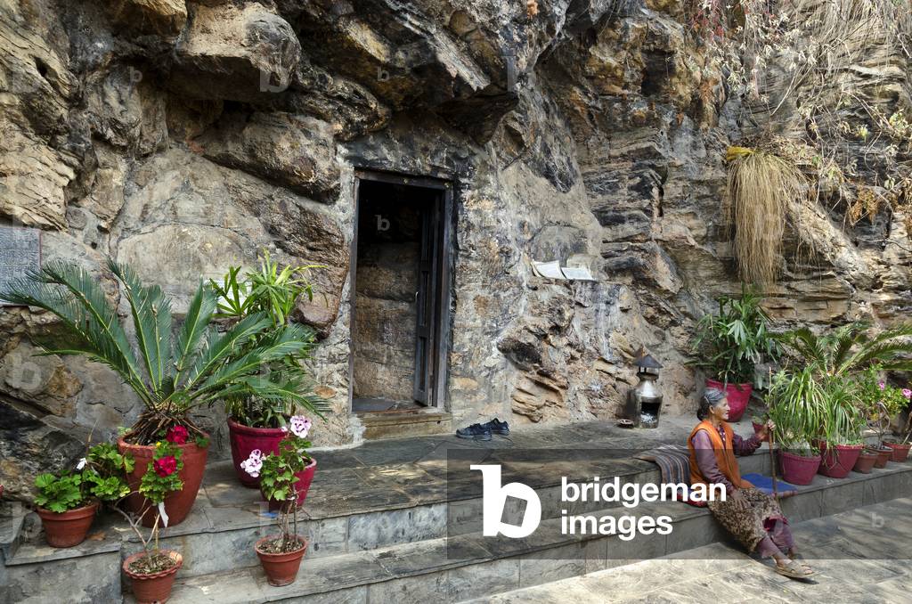 Entrance to Asura Cave, Pharping, Kathmandu Valley, Nepal (photo)
