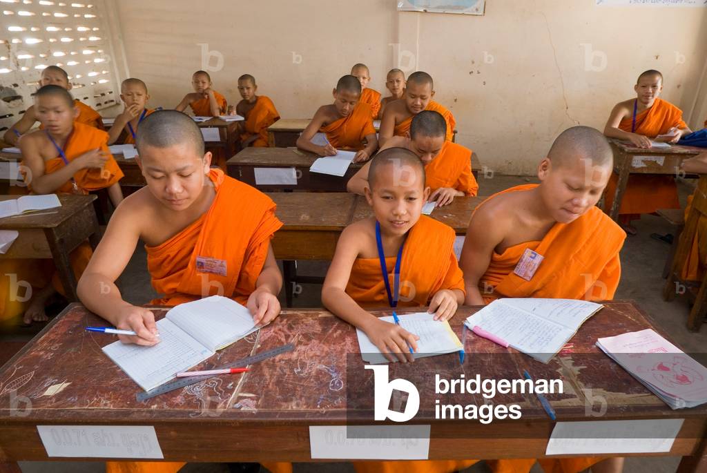 Buddhist monks (Theravada, novices) in English class in temple school
Wat Khoualuang, Vientiane, Laos, Indochina, Southeast Asia