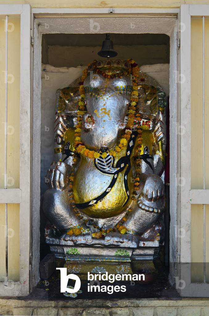 Hinduism: Statue of Ganesh, 
Mehrangarh Fort,
Jodhpur, Rajasthan, India (photo)