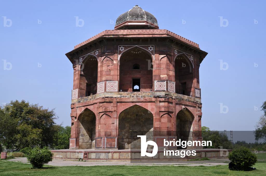 Sher Mandal: Octagonal building in typical Mughal style, Purana Qila, Delhi, India (photo)
