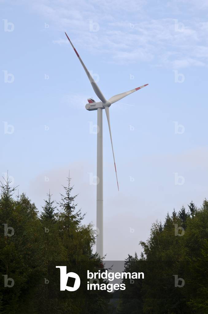 High Wind Turbine (Vestas), Söhre/Fuldabrück,
North Hesse, Germany (photo)