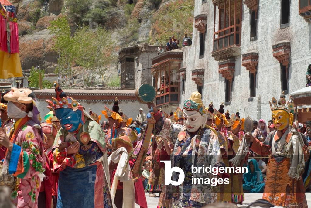 The entry of the personifications of Padmasambhava at the annual Tshechu festival, Hemis Monastery, Ladakh (photo)