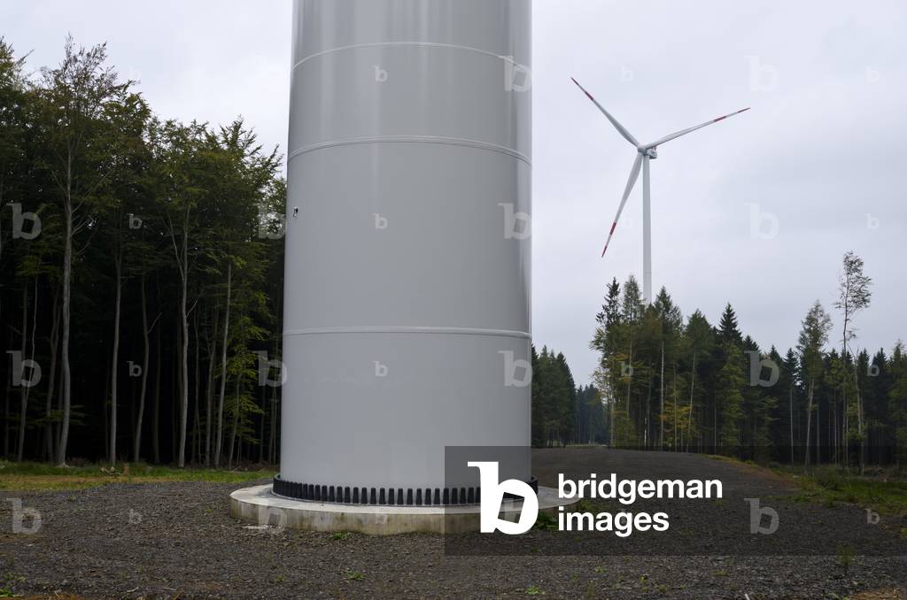 High wind turbine (Vestas), Söhre/Fuldabrück,
North Hesse, Germany (photo)