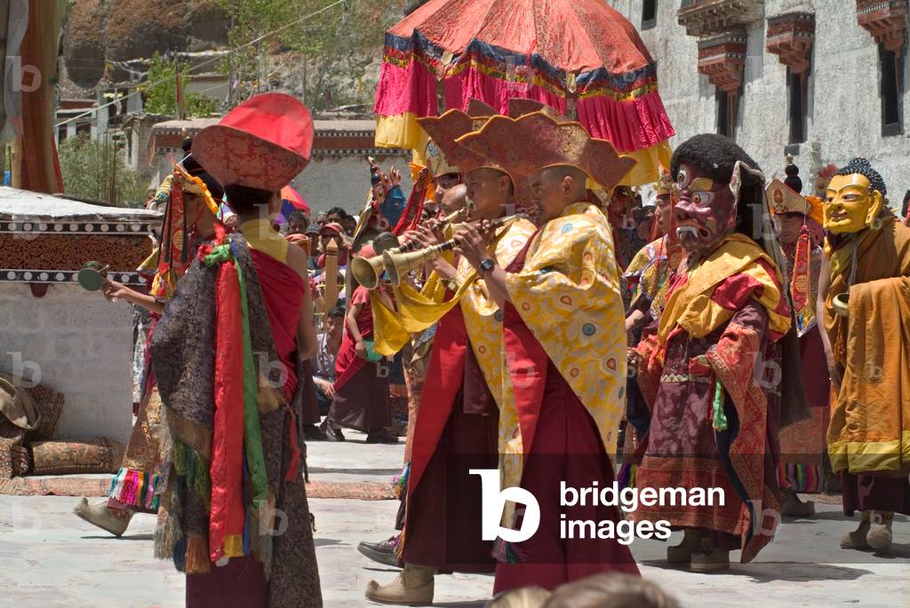 Musicians leading the Padmasambhava's procession at the annual Tshechu festival, Hemis Monastery, Ladakh (photo)