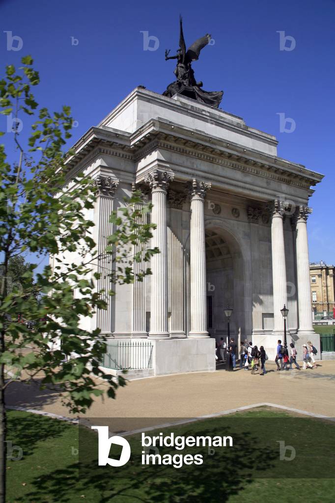 Wellington Arch, Hyde Park Corner, London (photo)