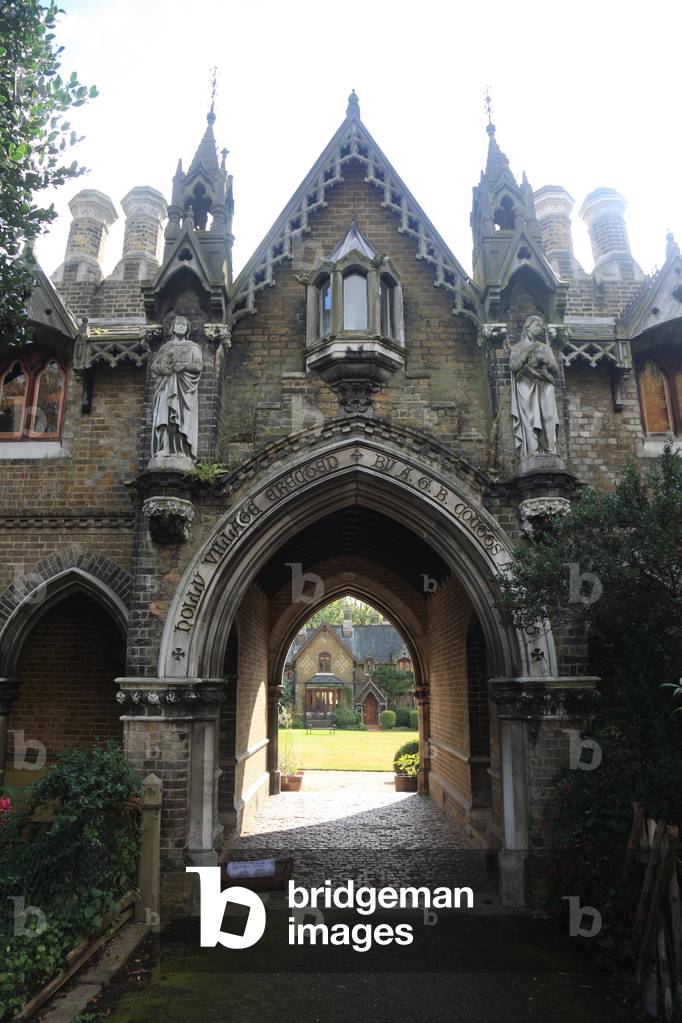 Entrance to Holly Village, Highgate (photo)