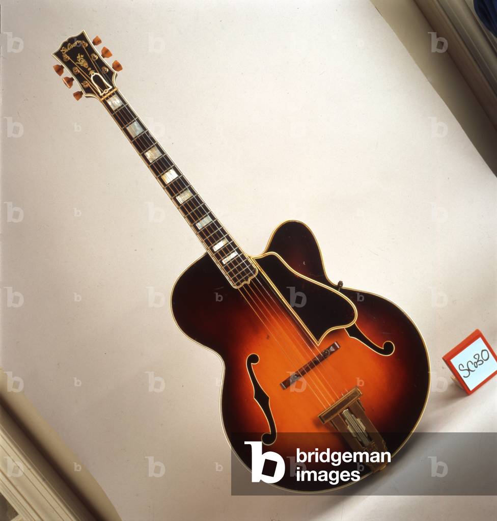 Acoustic Guitar, 1940 by Gibson