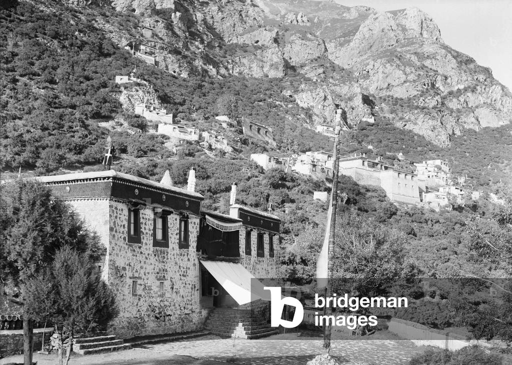 View of Trayerpa monastery buildings on mountain side, 1921 (glass plate gelatin print)
