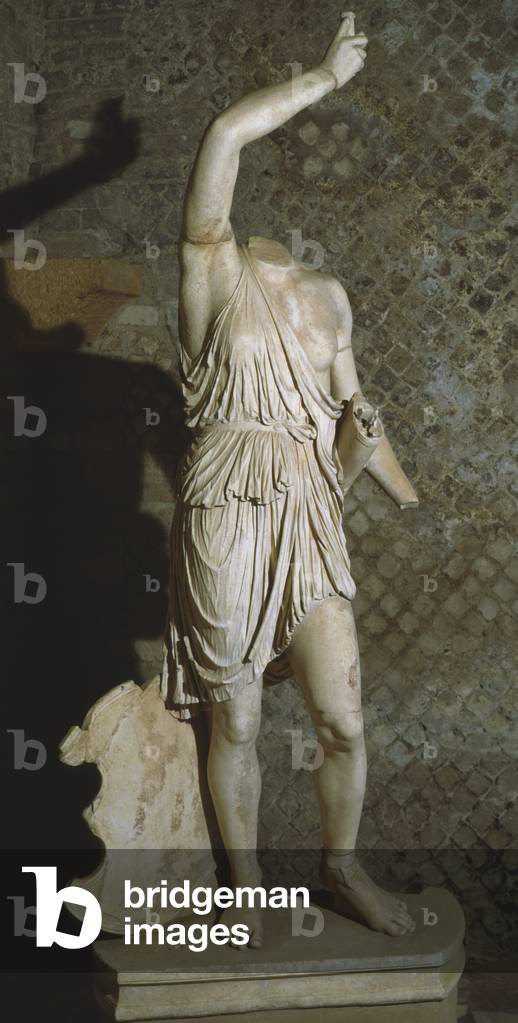 Statue of Amazon, Roman copy of original by Phidias (marble)