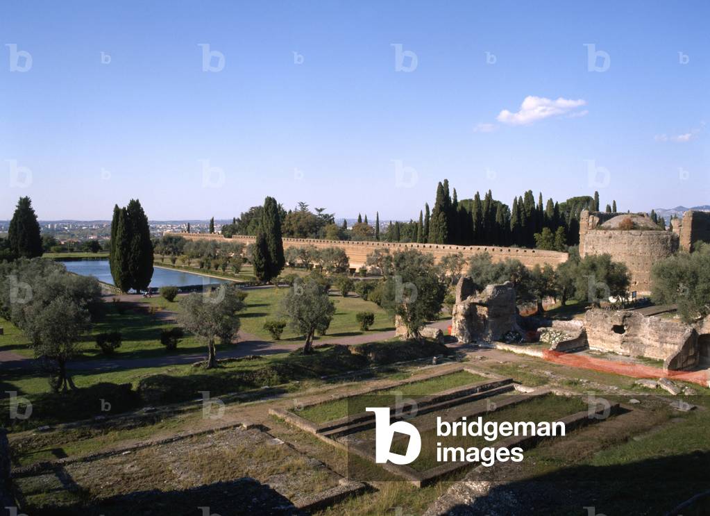 Pecile, Hadrian's Villa, Tivoli (photo)