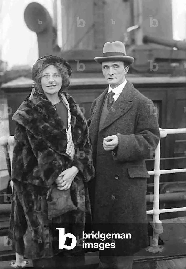 Harry Waldo Warner (18741945), English violist and composer with his wife Rose, nee Pettigrew