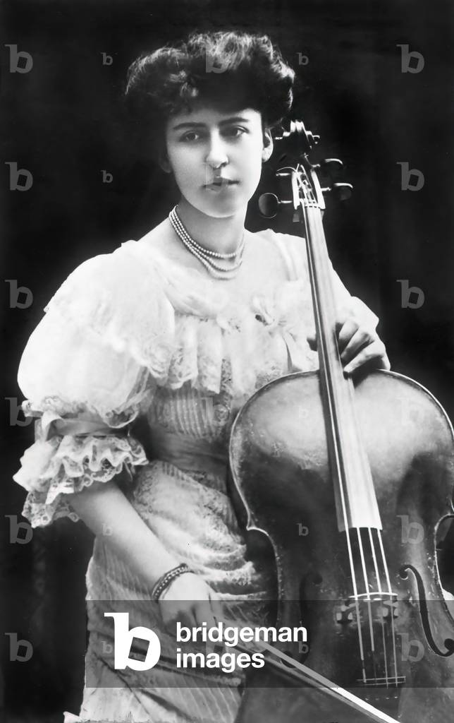 Elsa Ruegger, Swiss cellist