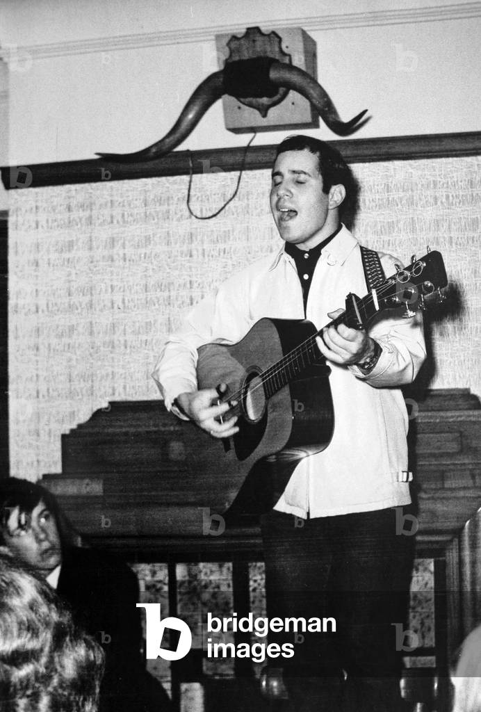 Paul Simon, singer songwriter, Railway Inn Folk Club in Brentwood, Essex, 1964/65