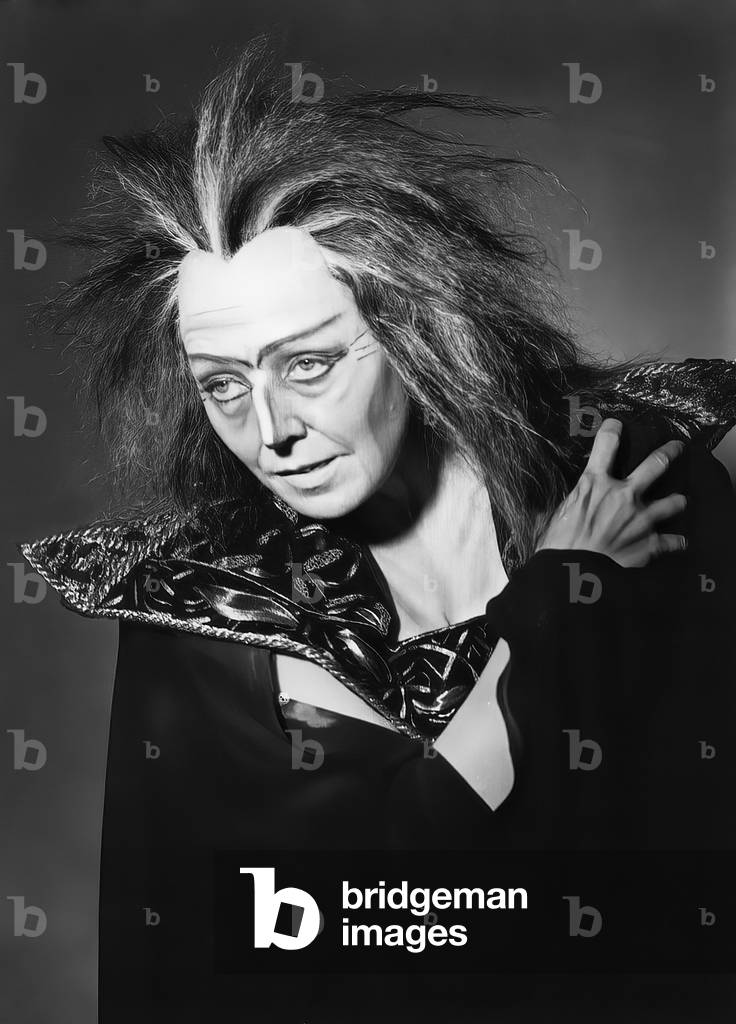 Elisabeth Hongen,  German mezzo soprano alt spelling Hoengen , 1943 (b/w photo)