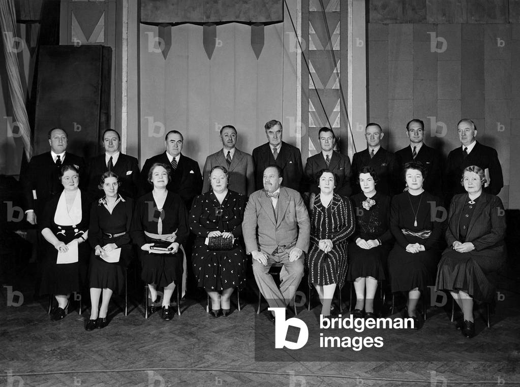 Sir Henry Wood with 16 soloists for Vaughan Williams Serenade to Music 1938