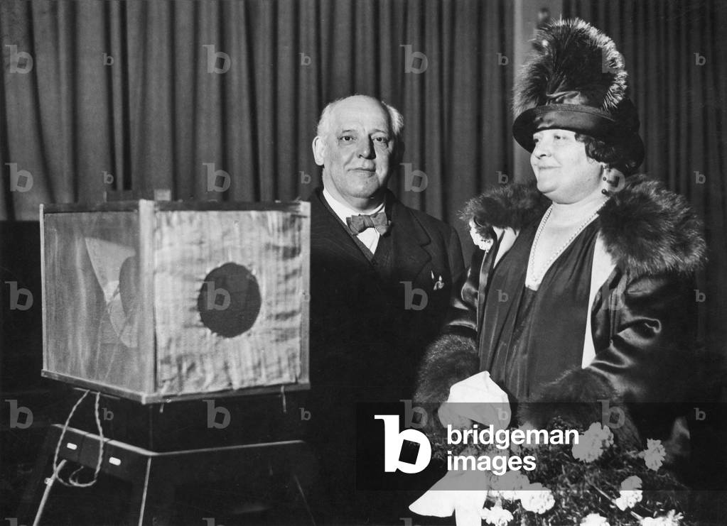 Luisa Tetrazzini with Percy Pitt before her first broadcast on British radio, 1925.