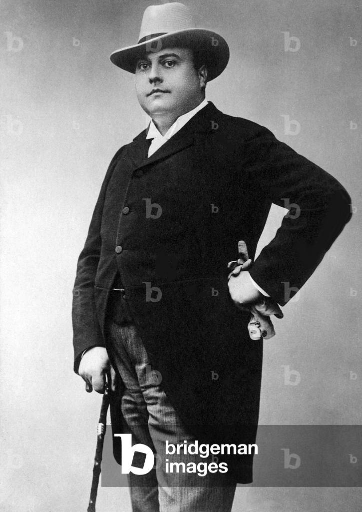 Ernest Van Dyck. Portrait photograph. Flemish tenor, 2 April 1861 - 31 August 1923.