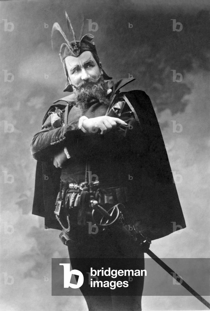 Marius Chambon as Mephistopheles in 'Faust'