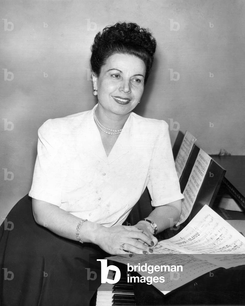 Elena Nikolaidi, Greek-American opera singer and teacher, c. 1948 (photo)