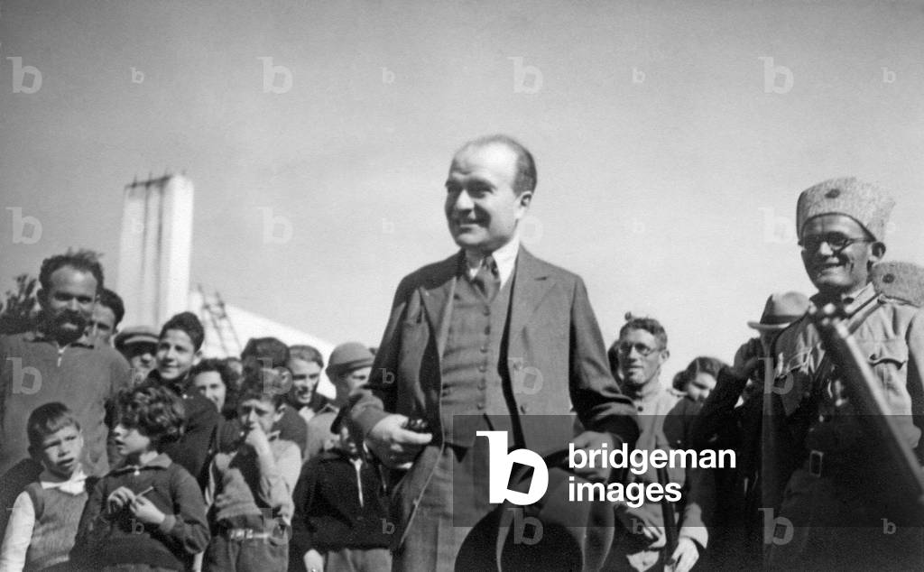 Bronislaw Huberman, in Palestine, 1940