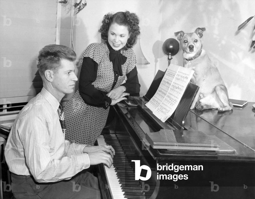 Eugene List, American pianist, and wife Carroll Glenn, American violinist, in their New York apartment
