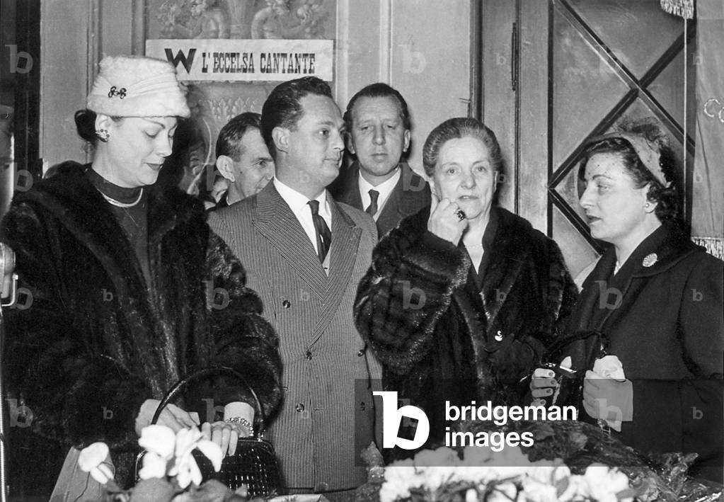 Renata Tebaldi. Photograph of the Italian soprano with her mother and cousin in 1957. (1st February 1922 - 19th December 2004)