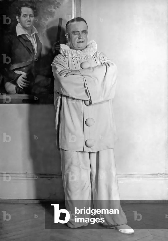 Rene Verdiere, French tenor as Canio in Pagliacci