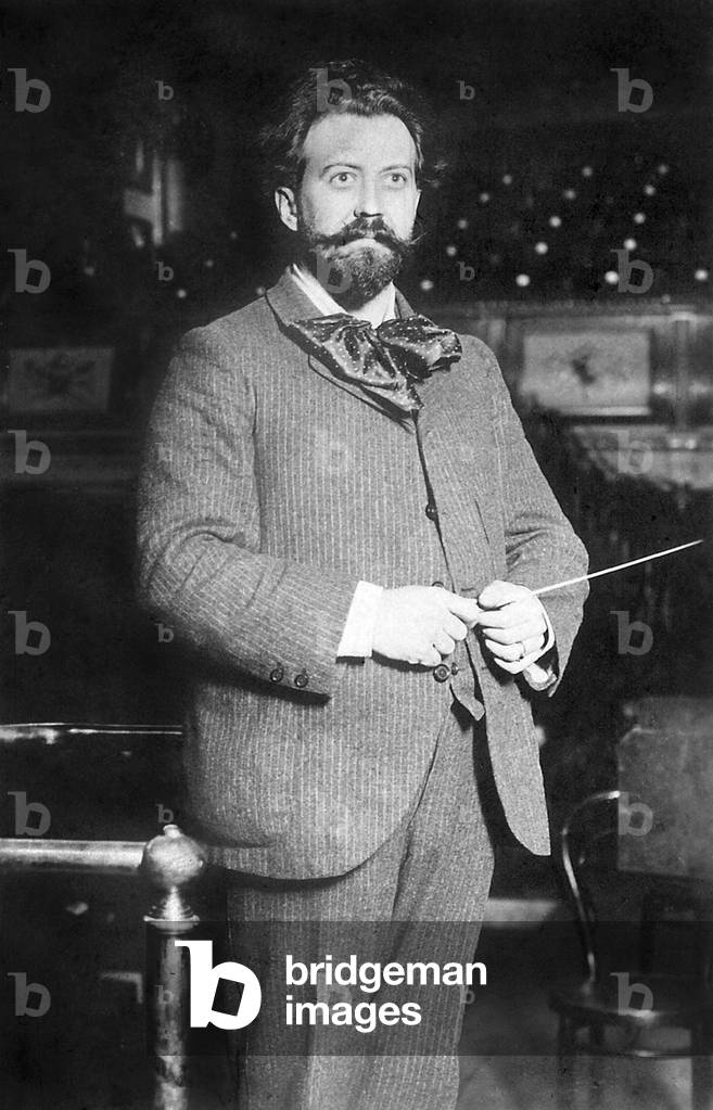 Henry Wood at Queen's Hall, 1905