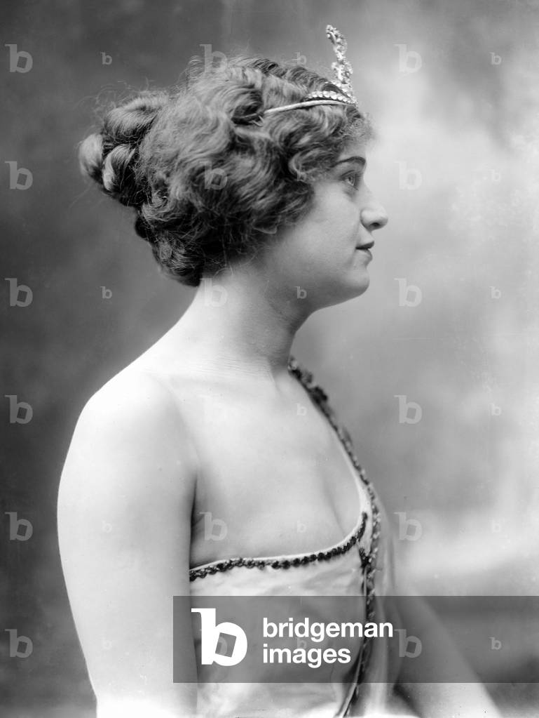 Alma Gluck, American soprano
