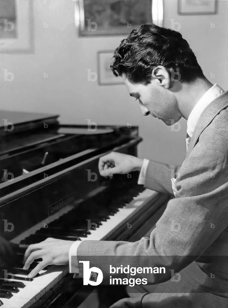Gonzalo Soriano Spanish pianist, 1957 (b/w photo)