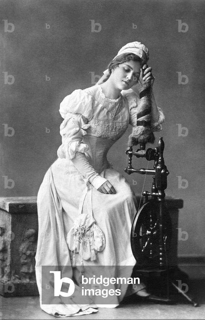 Minnie Nast, as Marguerite in Faust 1906 (photo)
