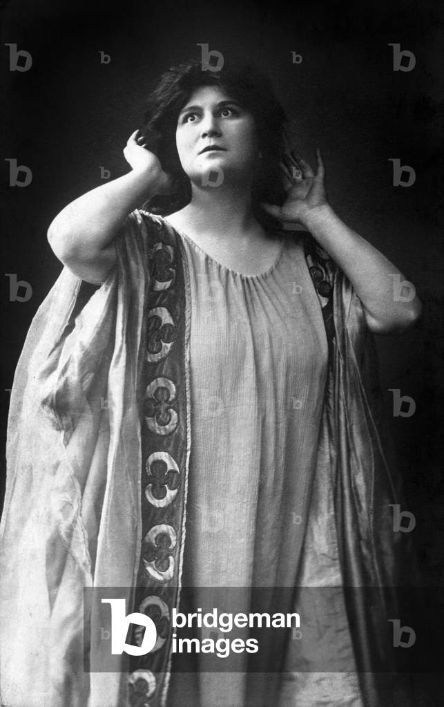 Zdenka Fassbender, Czech soprano, as Isolde in Richard Wagner 's Tristan und Isolde. 12 December1879 - 14 March 1954.