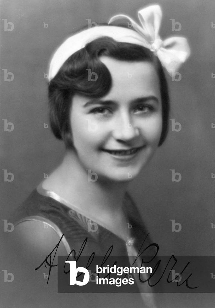 Adele Kern, German soprano