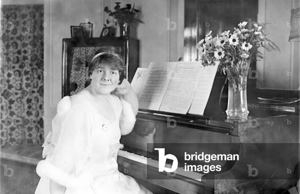 Julia Culp Dutch contralto