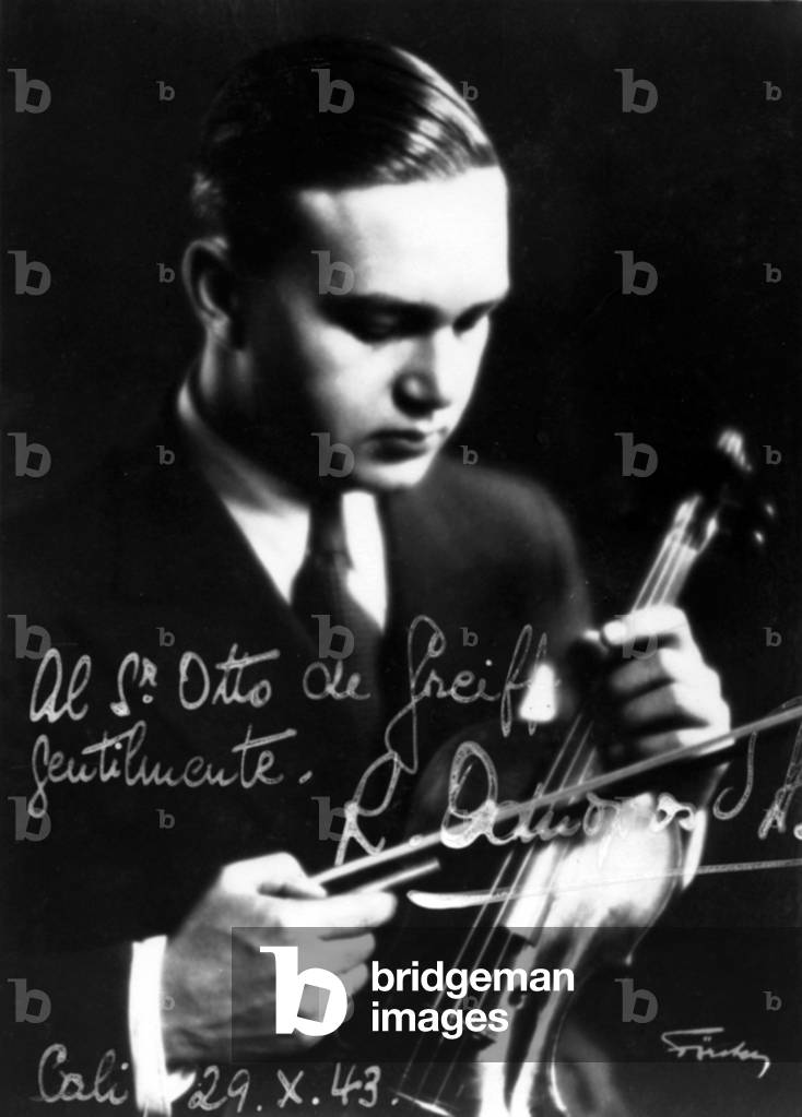 Ricardo Opnoposoff, Argentine violinist, c