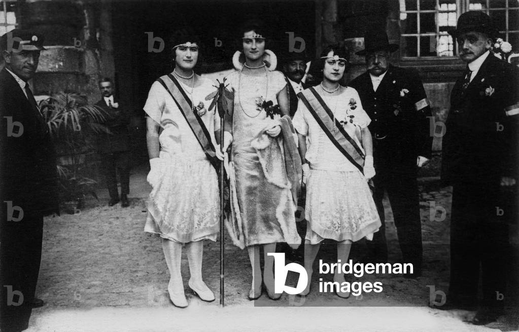 Celebration of the hosiery in Troyes (Aube, France) 1926, Postcard