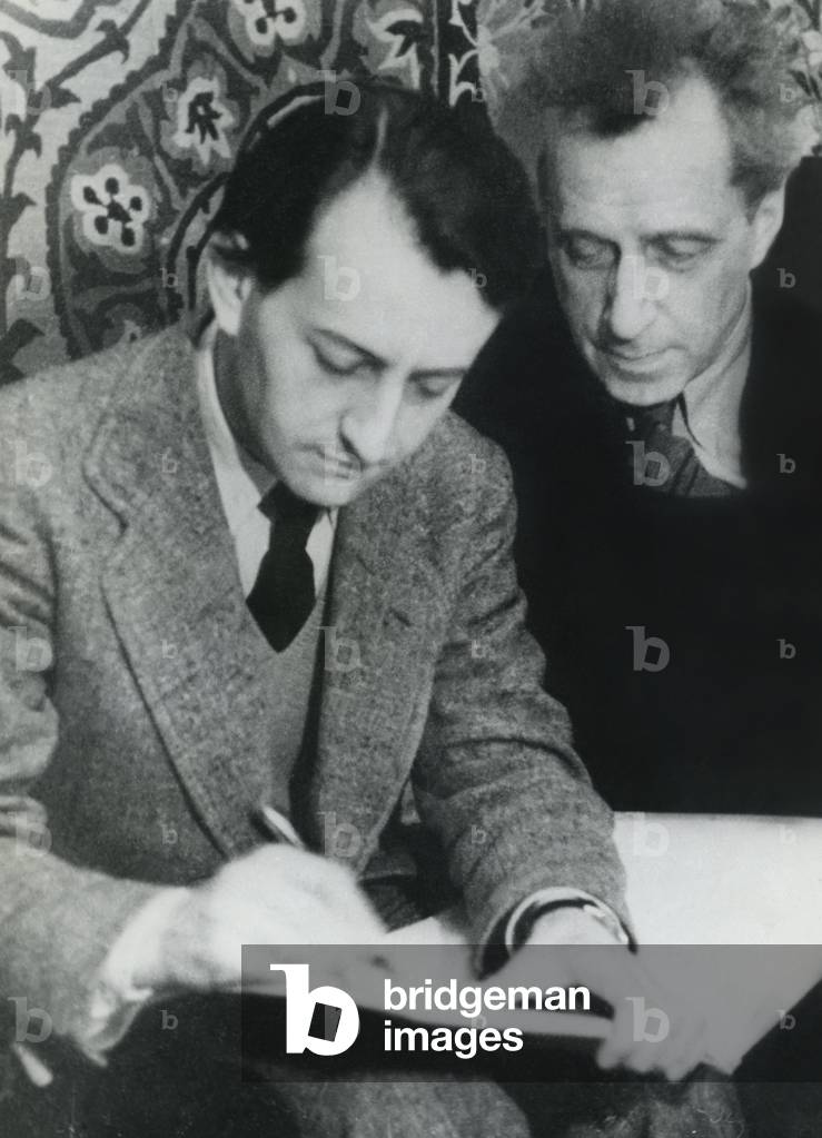Writers Andre Malraux and Ilya Ehrenbourg in Paris, 1936 (photo)