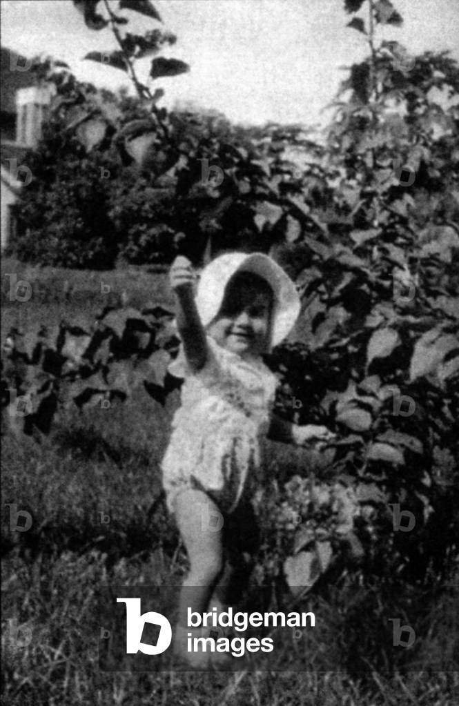 Chantal Goya, 1943 (b/w photo)