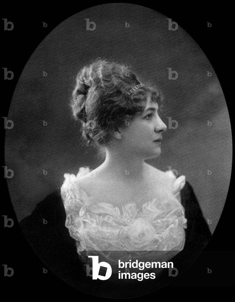 French comedian Melle Merey Noel, photo from french paper 