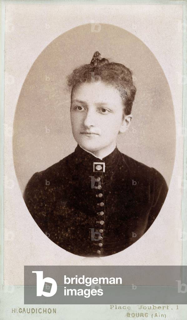 Portrait of a woman photo by Gaudichon in Bourg (France) c. 1884