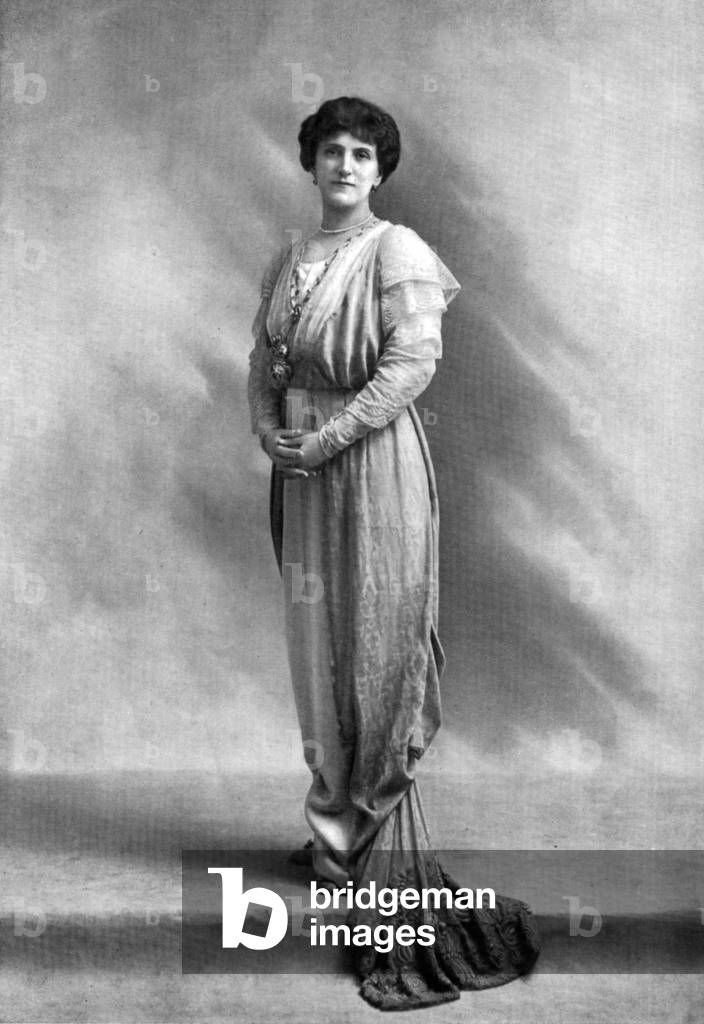 French comedian Mme Marquet, photo from french paper 