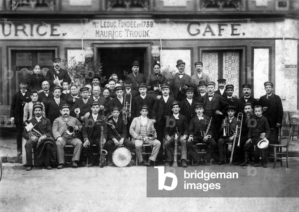 Brass band of Montmorency, 1892 (photo)