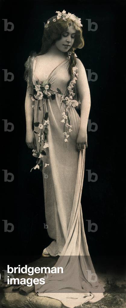 Dancer Doll, c. 1900, photo by Reutlinger