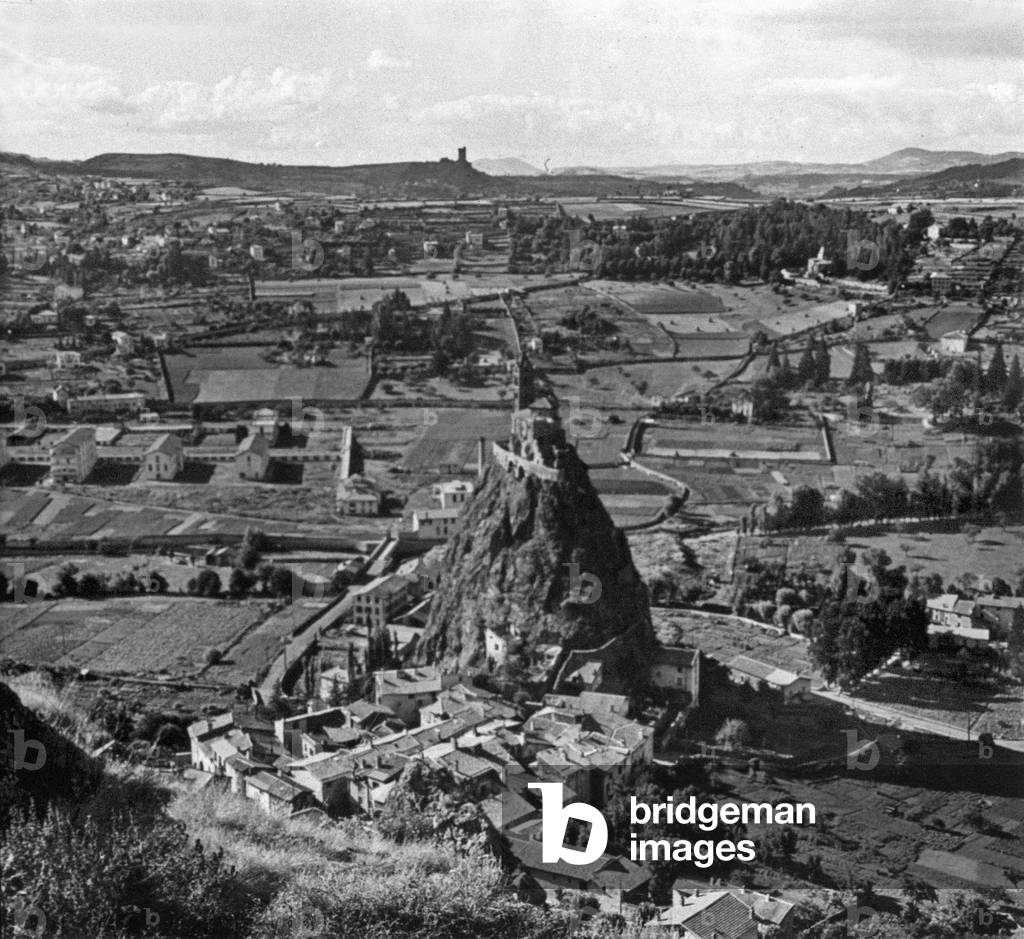 Le Puy en Velay, France: Saint Michael of Aiguilhe rock