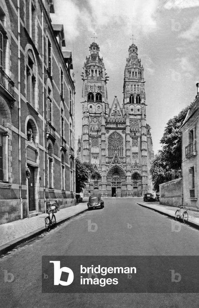 Tours, France: St Gatien cathedraln Postcard, c. 1960